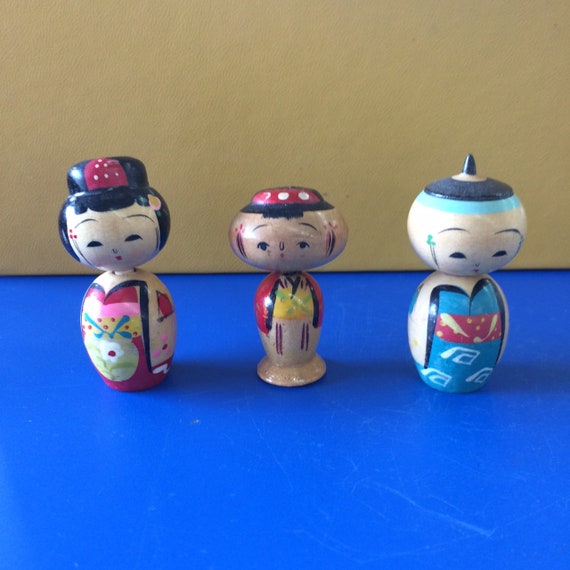 miniature japanese dolls