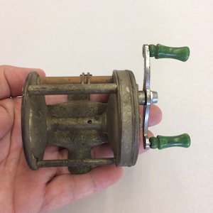 Wyndlevel, Antique, Fishing Reel, Vintage Fishing Reel, Hard Plastic Handles, Vintage Tackle, Antique Tackle, Fishing Pole, FREE SHIP