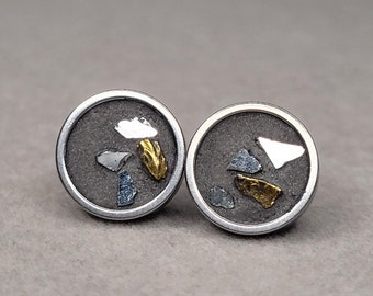 Boucles d'oreilles clous en acier inoxydable avec design en béton/bijoux en béton