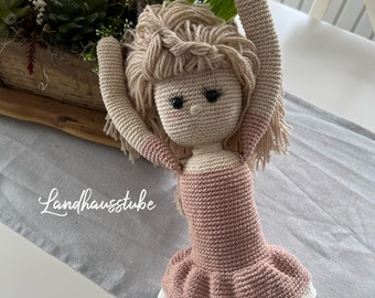 Crochet doll ballerina