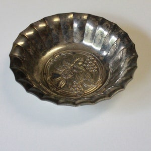 Vintage Silver Repousse Bowl - Crafted in Occupied Japan