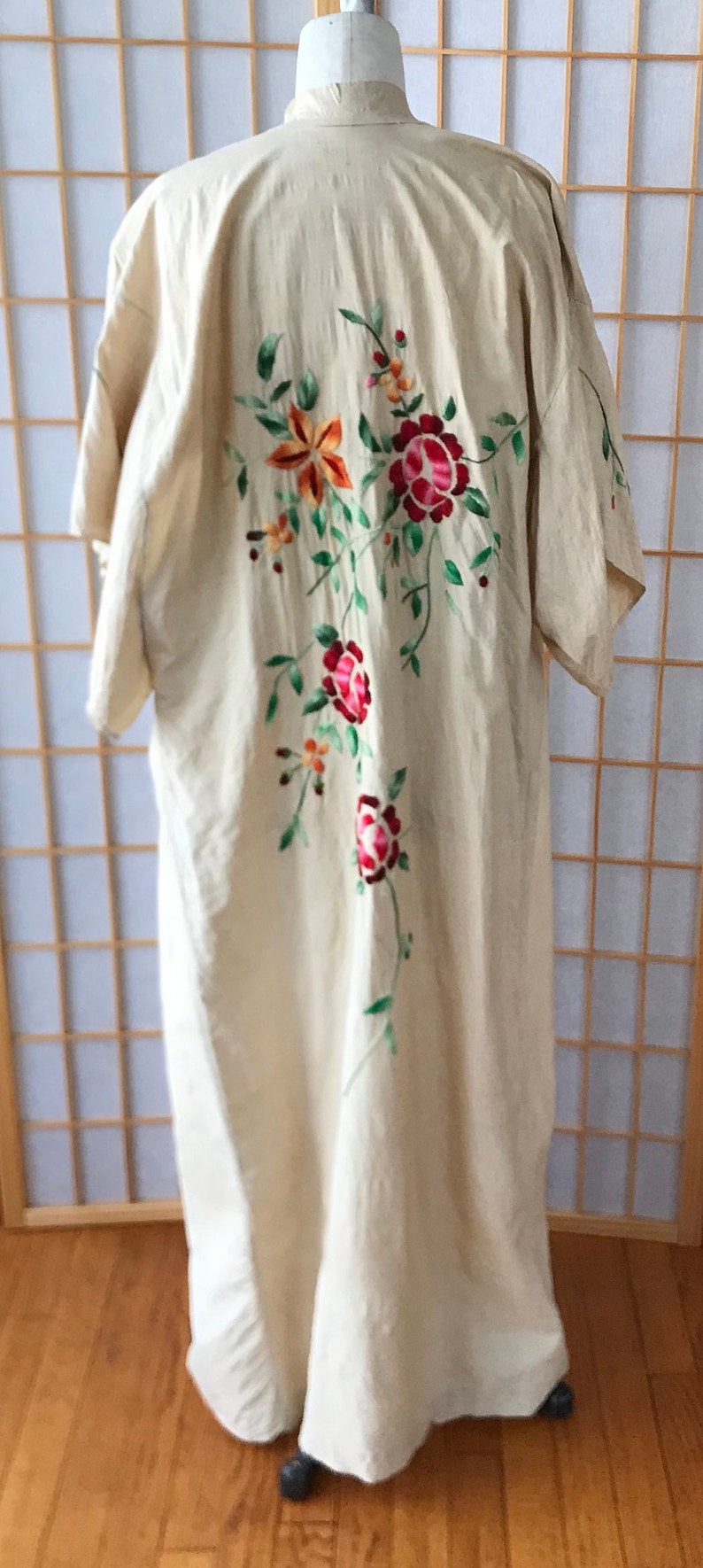 Antique 1920's 30's Raw Silk Japanese Embroidered Handmade Kimono Robe Stunning image 2