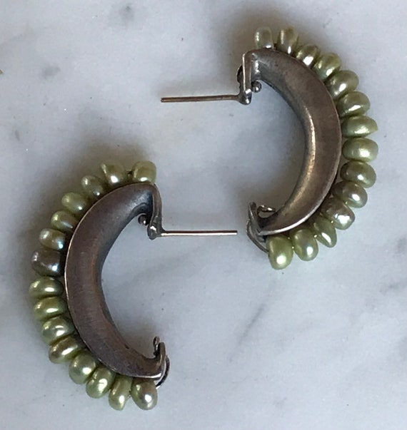 Handcrafted silver sea pearl pierced earrings hal… - image 1