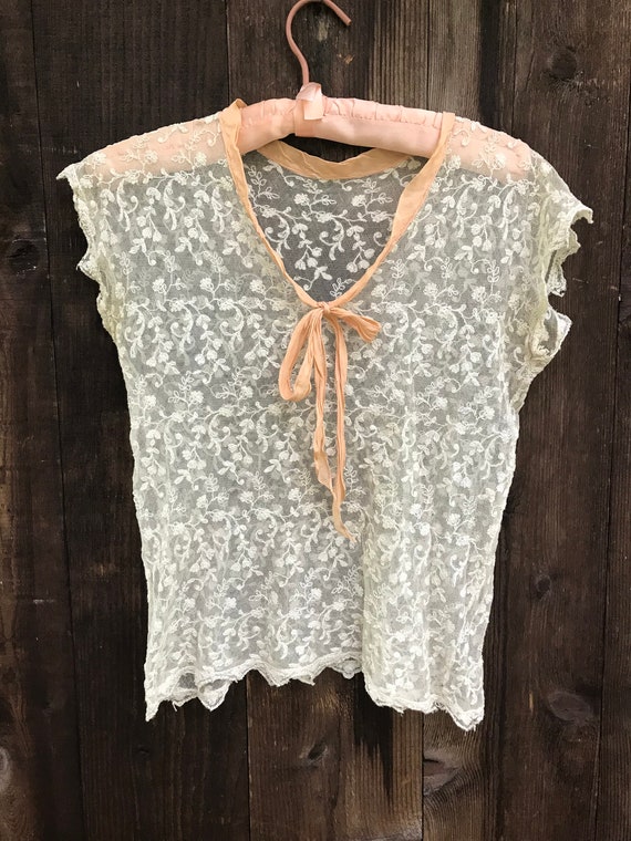 Antique Embroidered Cream Colored Lace Top With P… - image 2