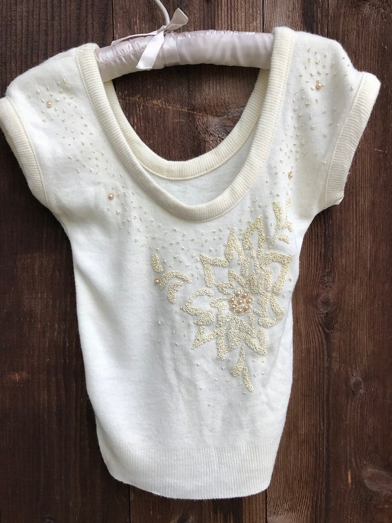 Vintage Beaded Faux Pearl White Acrylic Sweater P… - image 2