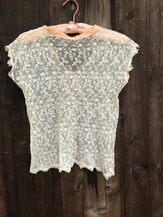 Antique Embroidered Cream Colored Lace Top With P… - image 3