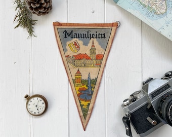 Motif Holmenkollen Oslo Norway Germany Pennant EMBROIDERED Vintage 1970s Made In GDR