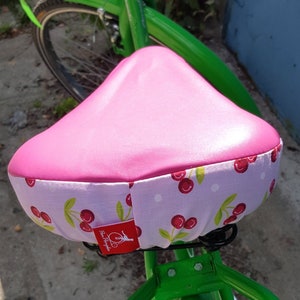 CHERRY saddle cover