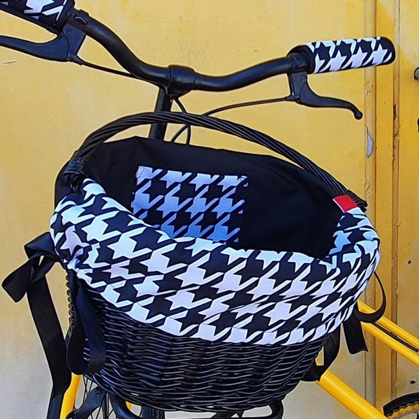 wicker basket + PEPITKA insert waterproof