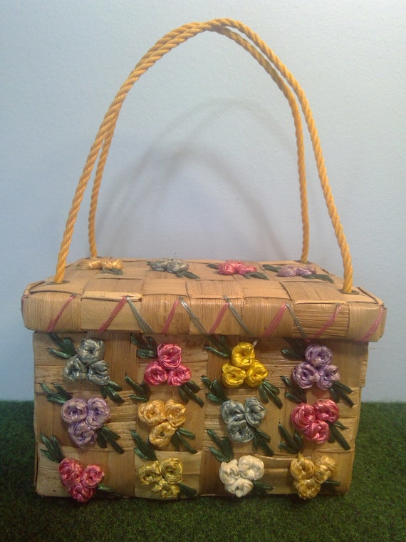 Vintage Woven Rattan/Bamboo Basket Handbag Sisal R