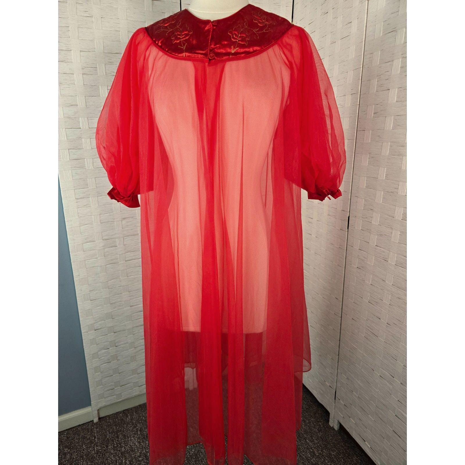 50/60s Vintage Red Tulle & Satin Gold Threading Peignoir Robe Puff Sleeve Size L