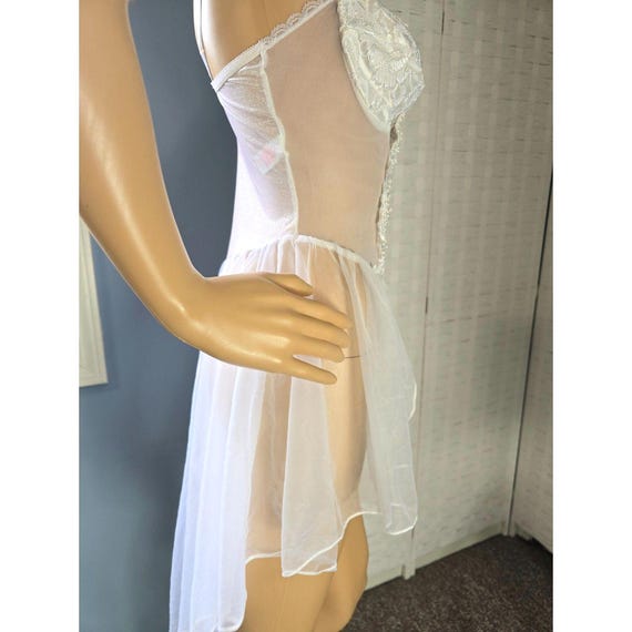 80s-vintage-white-bridal-lingerie-set-iridescent-pear-gem