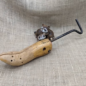 Wooden Shoe Stretcher, Vintage Rustic Wood & Metal Shoe Stretcher, Primitive Decor