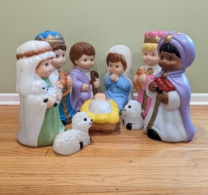 Blow mold table top nativity scene stonemagic.jp