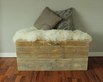 Chest *Nis* made of lumber, lumber furniture, upcycling furniture