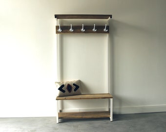 Garderobe aus Holz und weißem Metall mit Sitzbank Flurgarderobe, Bauholz Möbel, Upcycling Möbel