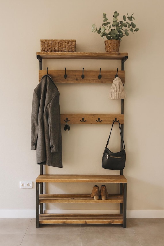 Garderobe Hinne aus Altholz – Flurmöbel mit Sitzbank & Schuhablage, Holz und schwarzer Stahl
