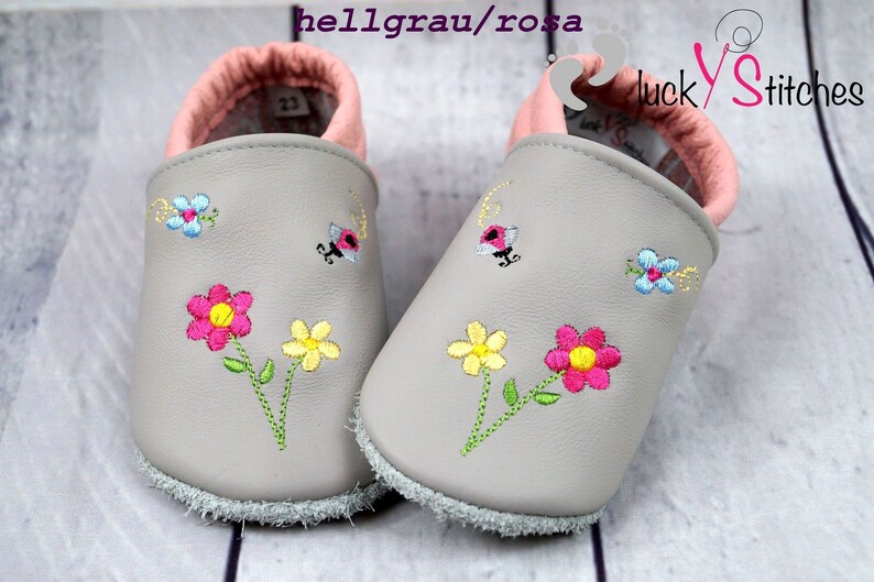 Crawling shoes, leather slippers, flowers, name, personalisable image 3