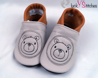 Crawling shoes, leather slippers, bear, redwork, name, customizable