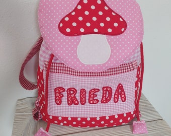 Kindergarten backpack with desired name