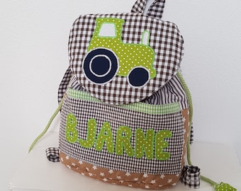 Kindergarten Rucksack mit Namen und Traktor