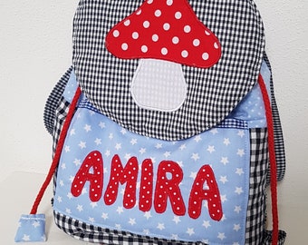 Kindergarten-Rucksack mit Namen und Pilz