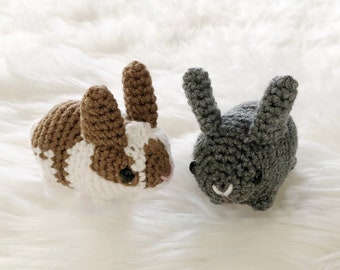 Pluszowy króliczek na szydełku, wykonany na zamówienie, amigurumi - Króliczek na zamówienie - Pluszowy zwierzak na szydełku - Miłośnik króliczków - Pluszowy królik - Króliczek - Niestandardowy zwierzak na pamiątkę