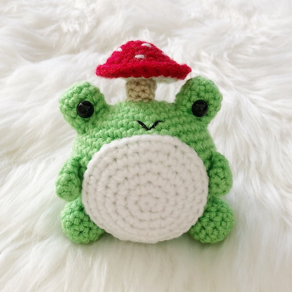 Grenouille champignon poppable doudou Amigurumi au crochet - noyau de chalet - jolie peluche grenouille - spongieux grenouille remuant - grenouille - champignon vénéneux - crapaud doudou confortable