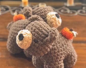 Kürbis Aufnäher Bär Plushie Häkeln Riesen weich und flauschig Amigurumi -Teddybär -Halloween -Herbst -Kürbisse -Cottage Core -Herbst -Gemütlich Plüsch