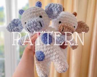CYFROWY WZÓR PDF na pluszową krówkę Moo Moo (ze zdjęciami!) - terminologia angielska i amerykańska - wzór na szydełkowanie puszystej krowy amigurumi