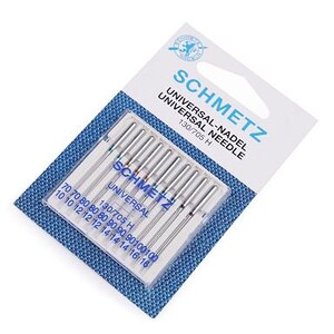 Könnte beinhalten: Eine Packung mit 10 silbernen Nähnadeln in einem durchsichtigen Plastikbehälter. Die Verpackung ist mit "SCHMETZ UNIVERSAL-NADEL UNIVERSAL NEEDLE 130/705 H" beschriftet.