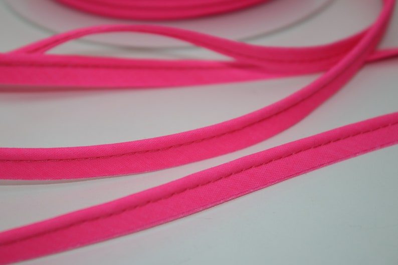 2m Paspelband neonpink Paspel pink neon ab 2 Meter EUR 1,90/m Biesenband Biese neon-pink Biesen Bild 2