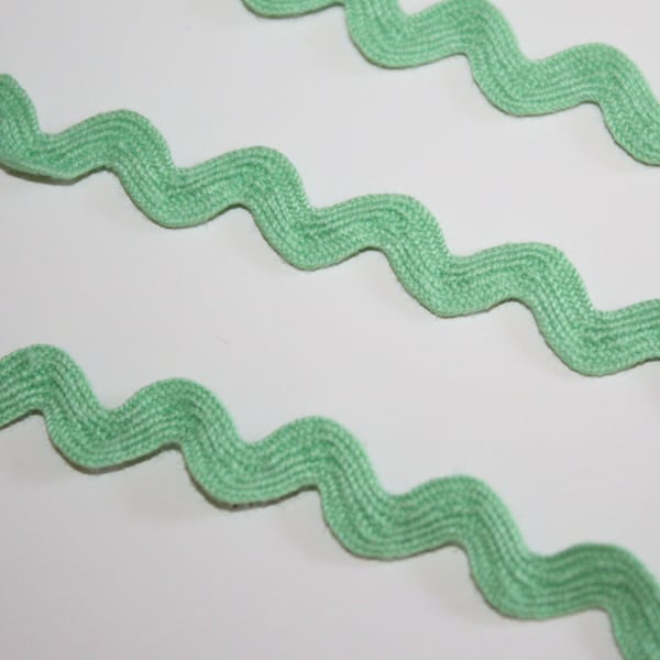 3m Zackenlitze grün 10 mm Baumwolle ab 3 Meter (EUR 1,10/m) Zickzackborte Zickzackband Litze Zackenband