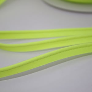 2m Paspelband neongelb Biesenband Paspel neonfarben ab 2 Meter EUR 1,90/m gelb neon Biese neon-gelb Bild 1