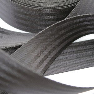 Sicherheitsgurtband 40 mm schwarz (EUR 2,50/m) Gurtband Glanz 9 Streifen Taschenband Taschengurtband Taschenträger Träger Gurt Autogurt