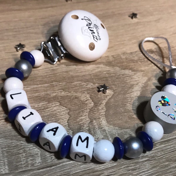 Collier de sucettes nuggiquette en bois nom - I love MUM/ I love DAD - bleu / argent / blanc pour les jeunes/filles