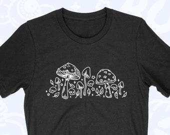 MUSHY SHIRT - Gothic Skulls & Mushrooms Tee, Screenprinted Black Halloween T-Shirt, Simple Horror Tee, Gothic Cottagecore Witchy Style