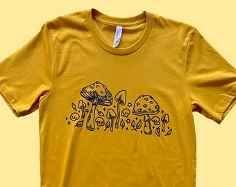MUSHY SHIRT - Spooky Doodle Club T-Shirt - Mushroom Skull Garden