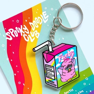 FURBY JUICE BOX Schlüsselanhänger - Regenbogen Furby Acryl Schlüsselanhänger, gruseliges Y2K Spielzeug, Vintage 2000s Cursed Toy, Furbee 90s Toycore Geschenk