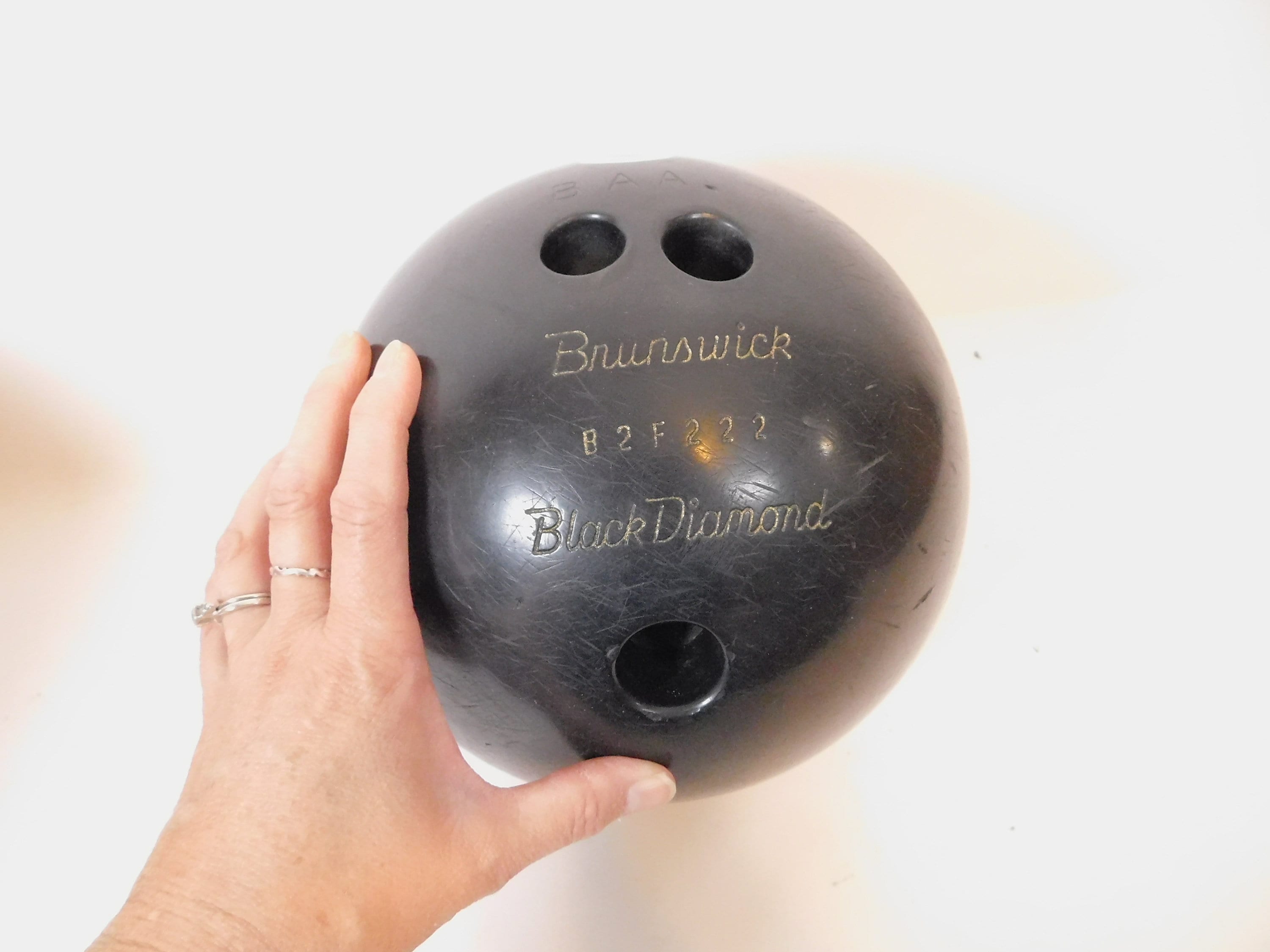 Vintage Brunswick Bowling Bag & Ball Set - Exercise Balls, Facebook  Marketplace