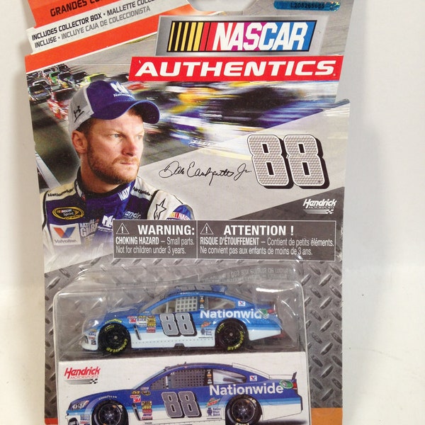 Dale Earnhardt Jr #88 Die Cast Collectible, NASCAR Authentics 0124