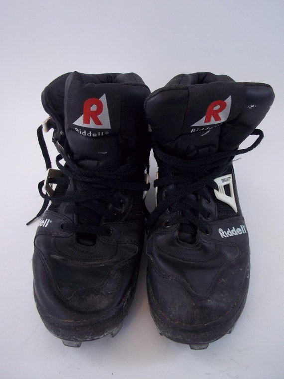 football shoes size 10