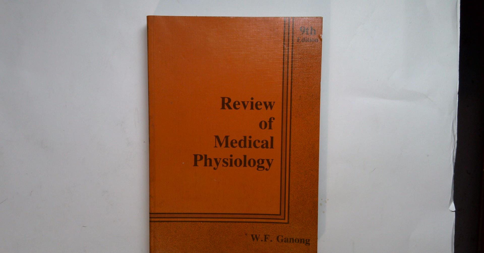 Vintage Book Review of Medical Physiology by W.F. Ganong