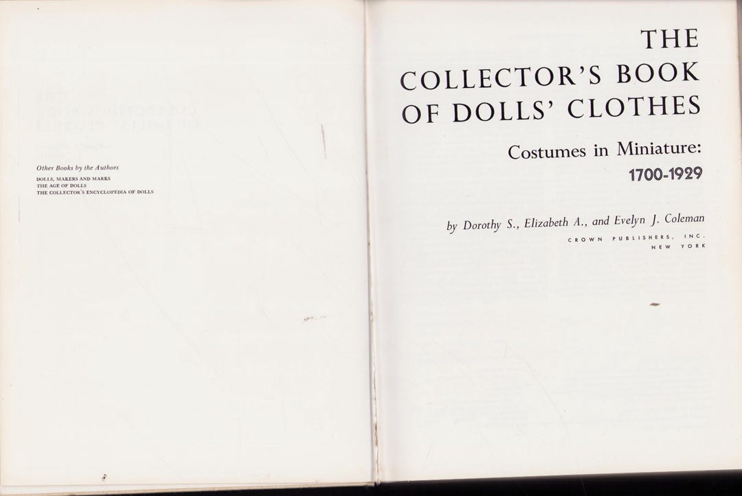 Vintage Book: the Collector's Book of Dolls' Clothes - Costume in