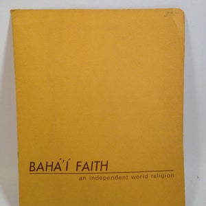 Collection of brochures on the Baha&#39;i Faith Rare Vintage 1960s
