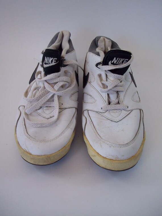 vintage nike golf shoes