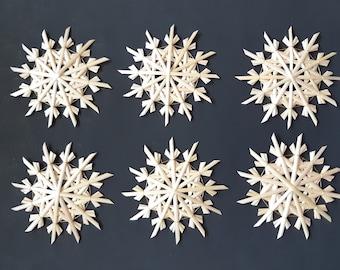 6 straw stars with integrated hanger - Set Ela- Goldgarn