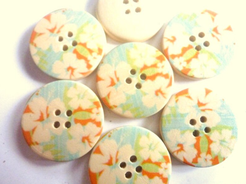 8 Natural Turquoise Flowers Retro x 30 mm Buttons