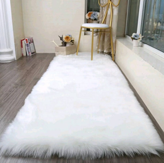 white faux fur rug 6x9