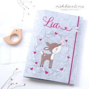 U-Heft Hülle Lia mit Herz * Rehkitz im Blumenkranz mit Namen und Fach für Impfpass und Visitenkarte 3 in 1 * Filz *  individualisierbar